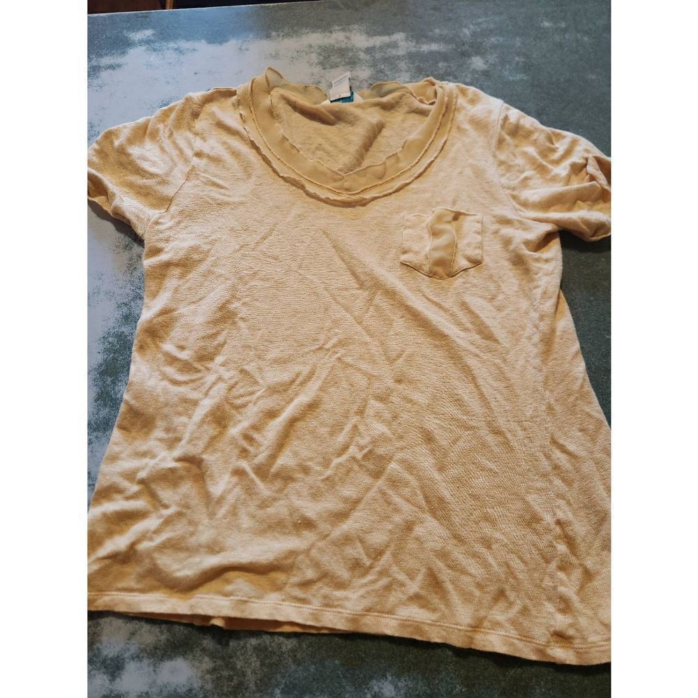 Sundance yellow v neck linen short sleeve tshirt sz Small